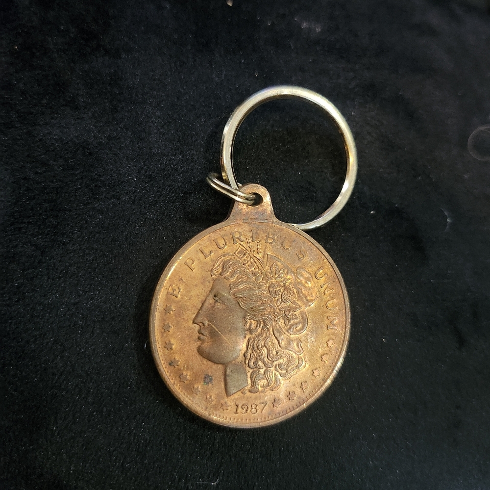 Vintage Coin Keychain - Copper Tone Morgan Style - Picture 3 of 4